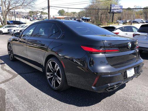 2023 BMW 760 760i xDrive