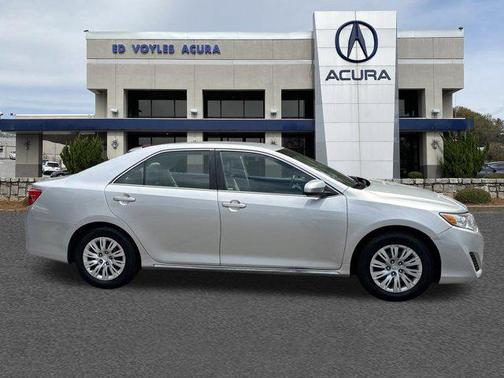 Classic Silver Metallic 2014 Toyota Camry LE
