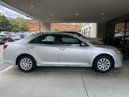 Classic Silver Metallic 2014 Toyota Camry LE