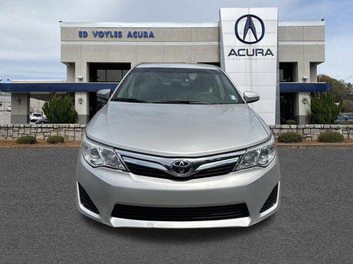 Classic Silver Metallic 2014 Toyota Camry LE