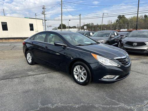 2013 Hyundai SONATA GLS