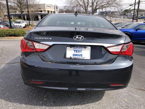 2013 Hyundai SONATA GLS