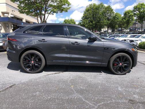 2023 Jaguar F-PACE R-Dynamic S