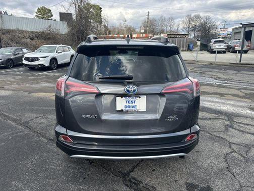 2017 Toyota RAV4 Hybrid XLE