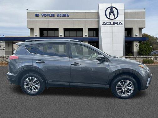 2017 Toyota RAV4 Hybrid XLE