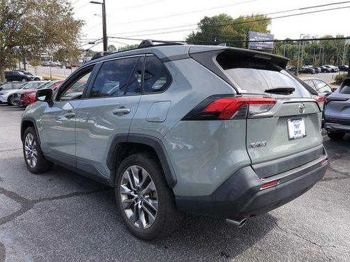 2019 Toyota RAV4 XLE Premium