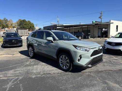 2019 Toyota RAV4 XLE Premium