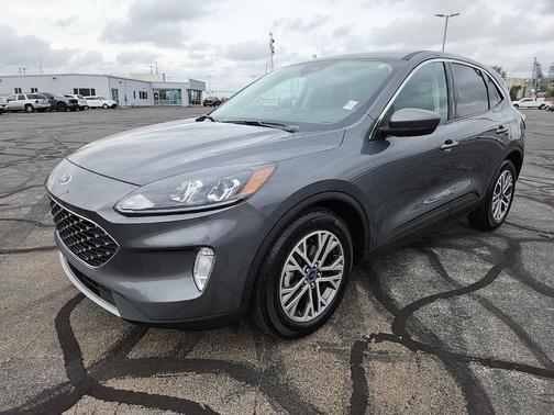 2022 Ford Escape SEL
