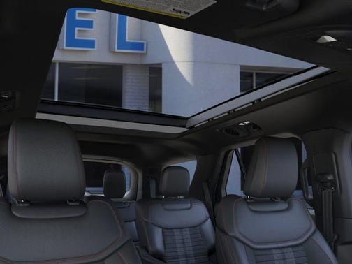 Star White Metallic Tri-Coat 2026 Ford Explorer ST-Line