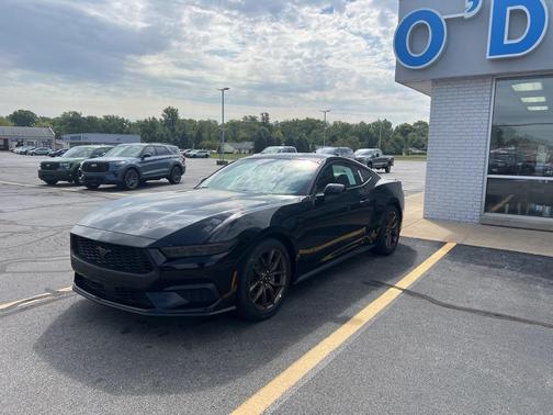 2025 Ford Mustang EcoBoost Premium