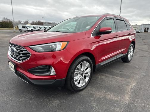 2023 Ford Edge Titanium