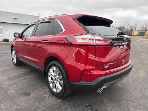2023 Ford Edge Titanium