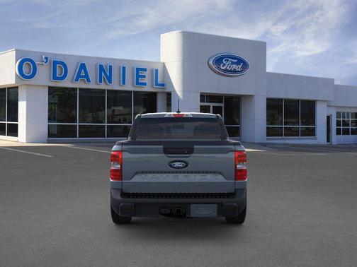 Azure Gray Metallic Tri-Coat 2026 Ford Maverick XLT