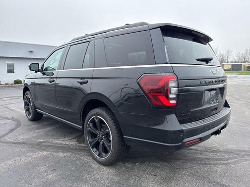 Agate Black Metallic 2022 Ford Expedition Limited