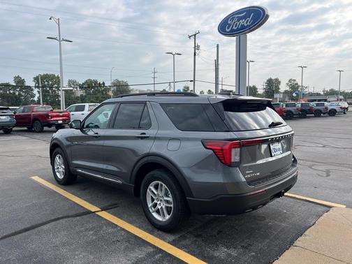 2025 Ford Explorer Active