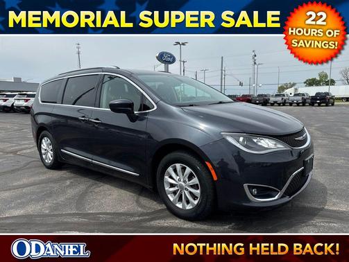 Maximum Steel Metallic Clearcoat 2020 Chrysler Pacifica Touring L