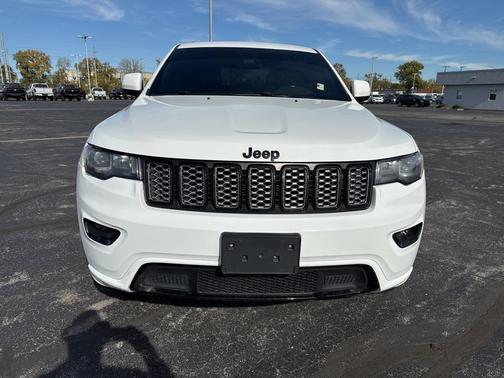 2017 Jeep Grand Cherokee Altitude