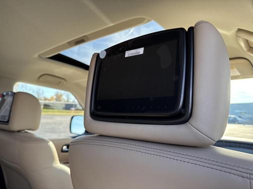 2022 Nissan Armada Platinum