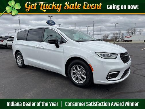 2024 Chrysler Pacifica Touring L