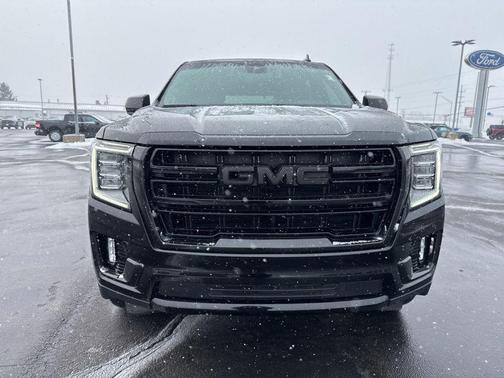 2023 GMC Yukon SLE