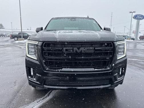 2023 GMC Yukon SLE