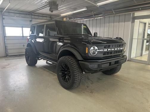 Shadow Black 2026 Ford Bronco Big Bend SUV