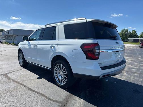 White Metallic 2024 Ford Expedition Limited