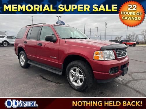 Red Fire Clearcoat Metallic 2004 Ford Explorer XLT