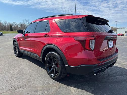 Rapid Red Metallic Tinted Clearcoat 2020 Ford Explorer ST