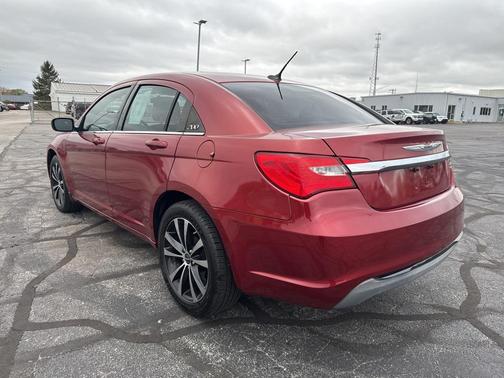 2013 Chrysler 200 Touring