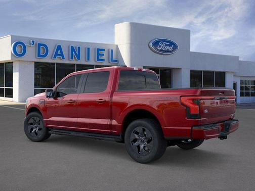 2025 Ford F-150 Lightning LARIAT