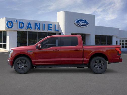 2025 Ford F-150 Lightning LARIAT