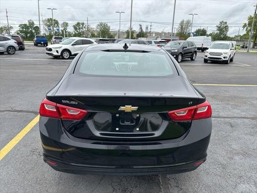 2017 Chevrolet Malibu 1LT