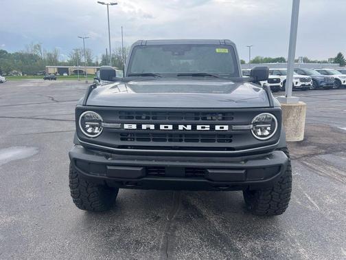 Carbonized Gray Metallic 2026 Ford Bronco Big Bend
