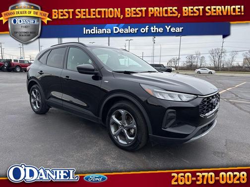 Black Metallic 2025 Ford Escape ST-Line