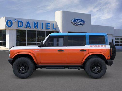 Oxford White 2026 Ford Bronco Stroppe Edition