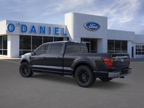 Agate Black Metallic 2026 Ford F-150 XLT