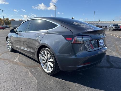 2019 Tesla Model 3 Standard Range Plus