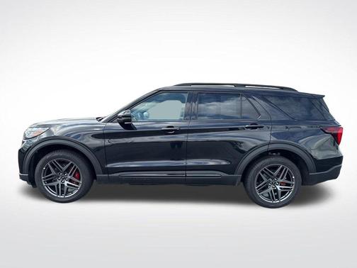 Black Metallic 2025 Ford Explorer ST-Line