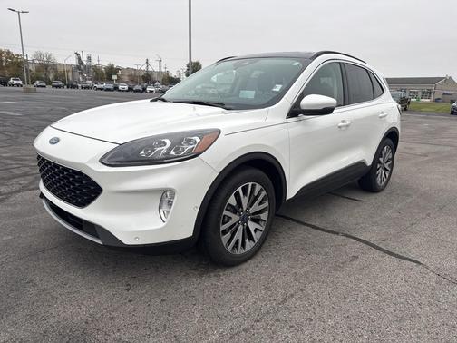 2020 Ford Escape Titanium