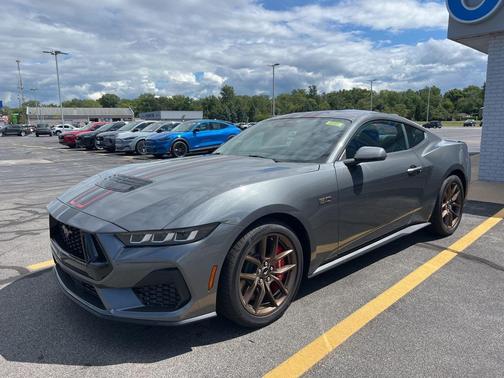 2025 Ford Mustang GT Premium