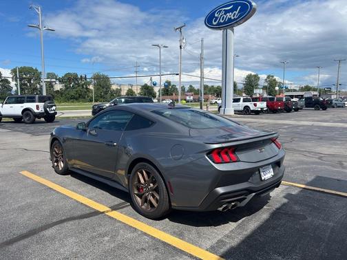 2025 Ford Mustang GT Premium