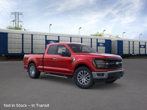 Ruby Red Met Tinted CC 2026 Ford F-150 XLT