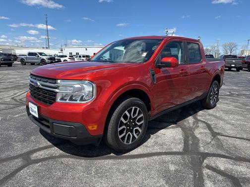 Chili Pepper Red 2023 Ford Maverick Lariat