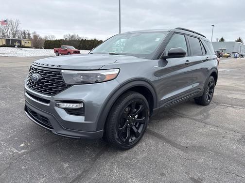 2023 Ford Explorer ST-Line