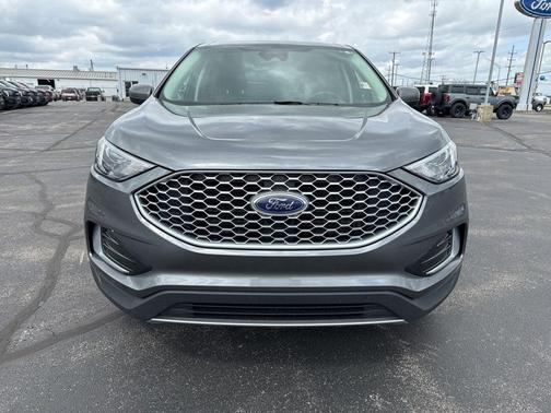 Gray Metallic 2024 Ford Edge SEL