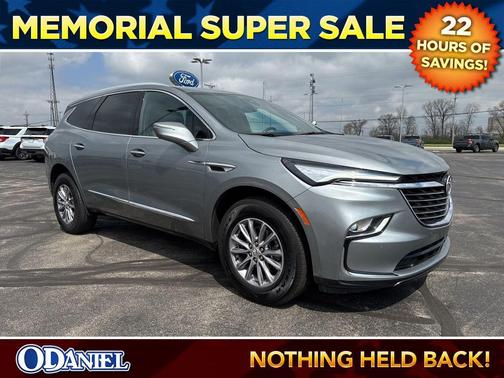 Moonstone Gray Metallic 2024 Buick Enclave Essence