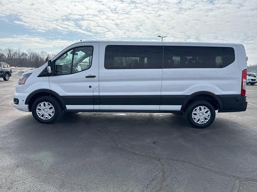 2024 Ford Transit-350 XLT