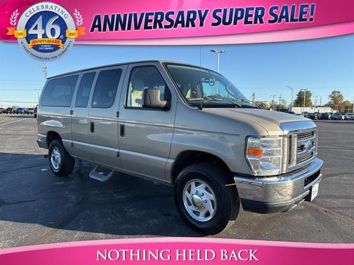 2012 Ford E350 Super Duty XLT