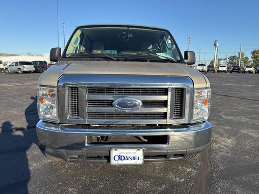 2012 Ford E350 Super Duty XLT